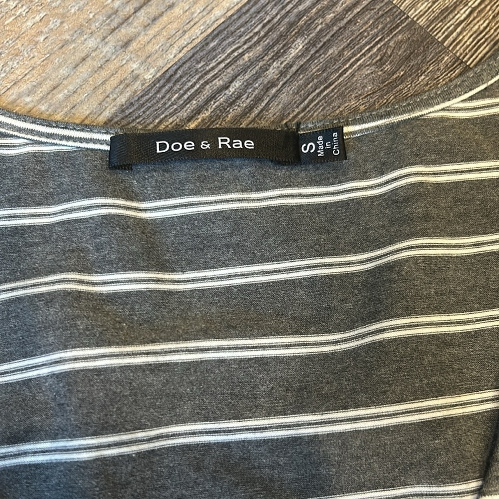 Doe and Rae small dress - Picture 3 of 7